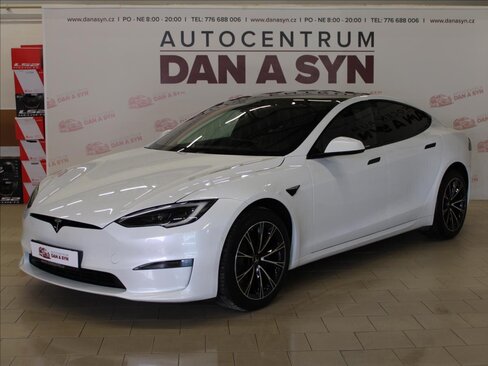 Tesla Model S Hatchback 0,0 493 kw