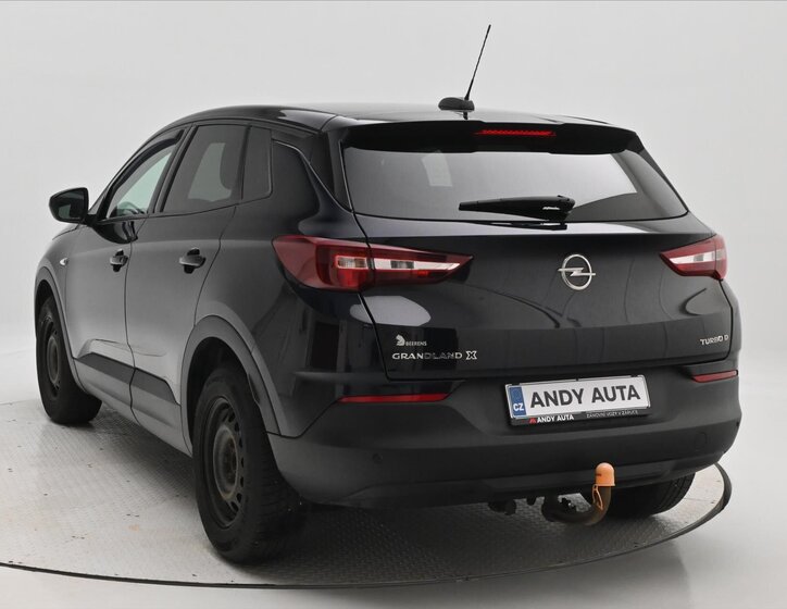 Opel Grandland X SUV 1,6 l 88 kw