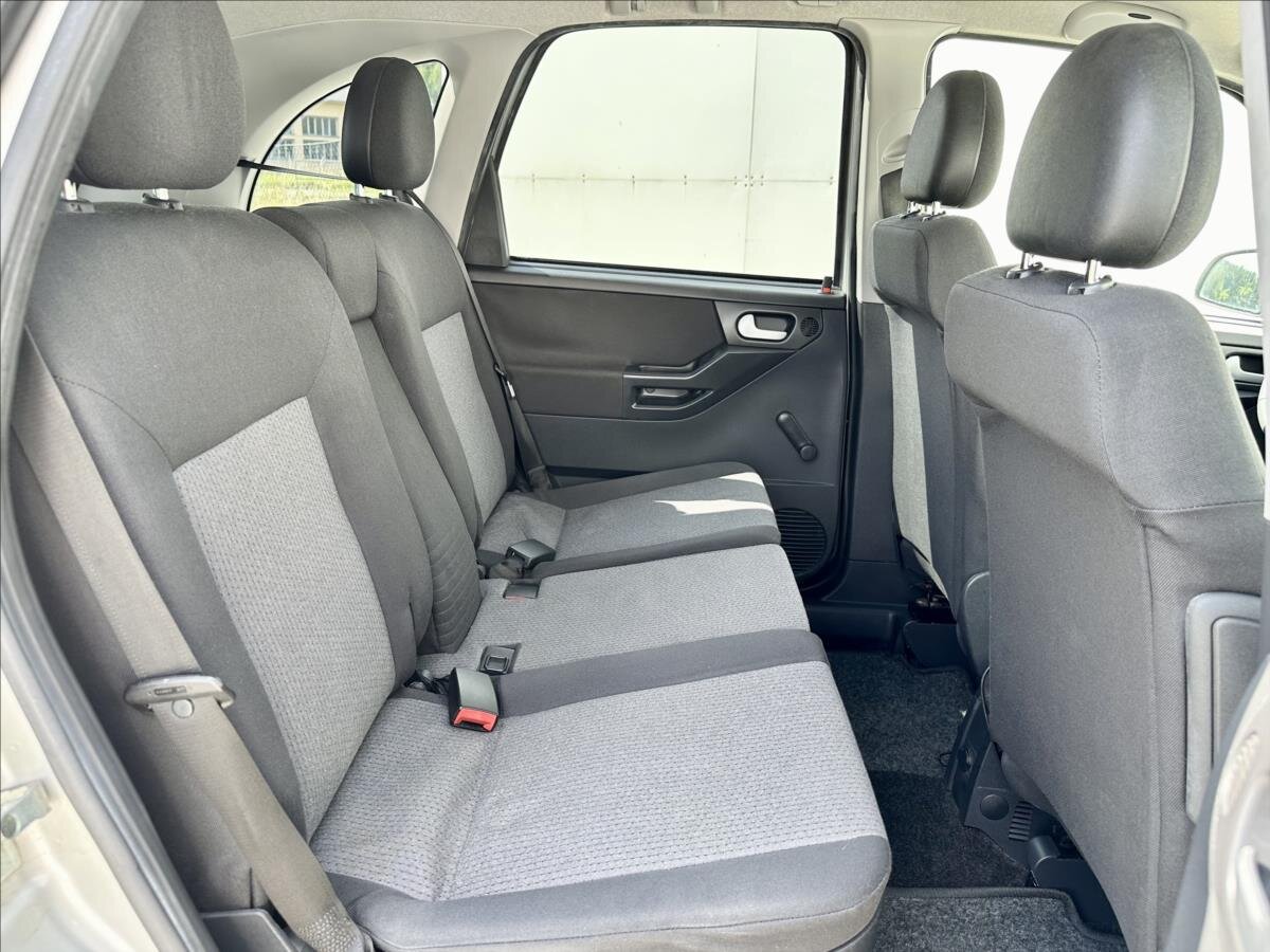Opel Meriva MPV 1,6 l 74 kw