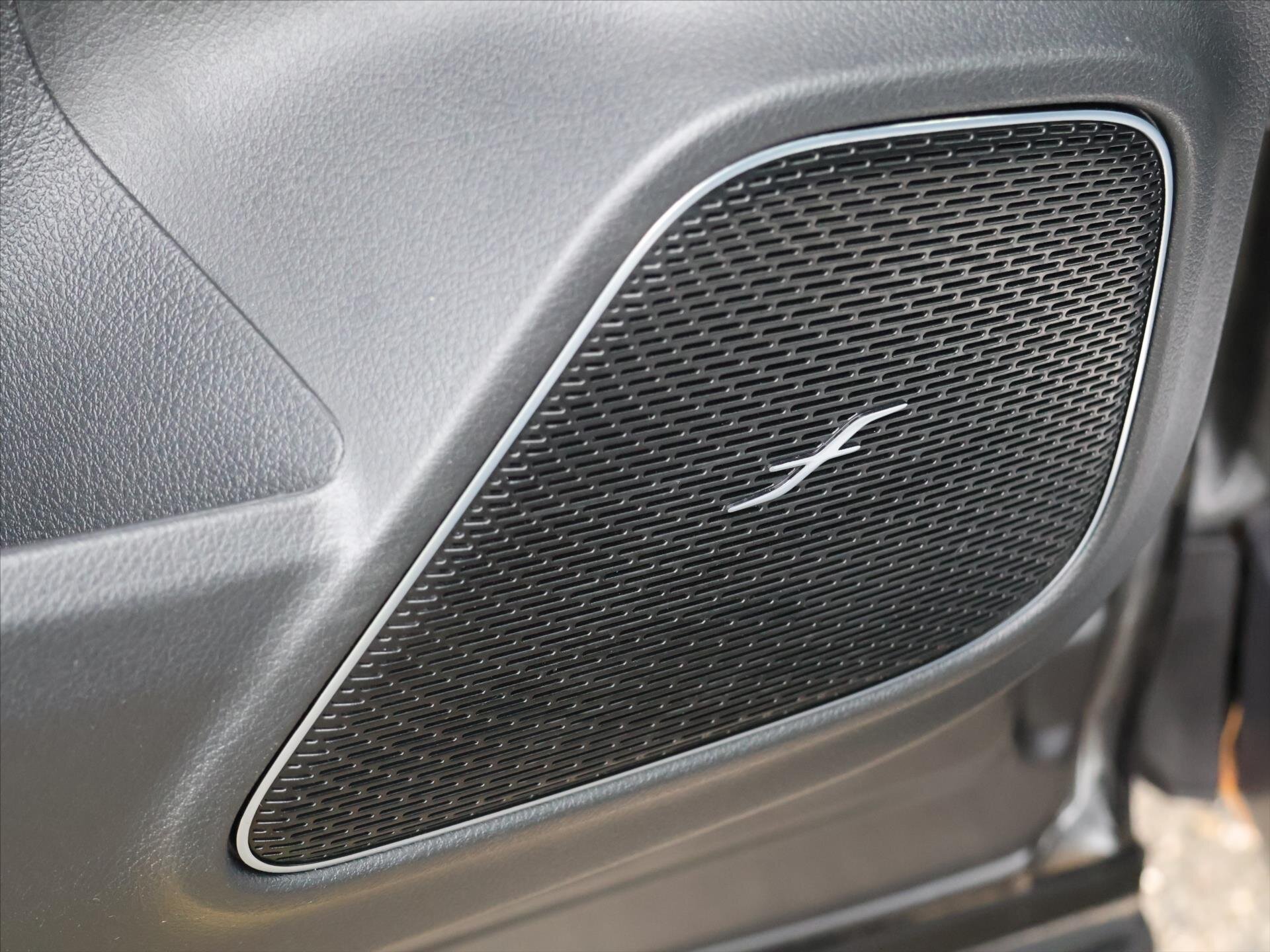 Mercedes-Benz GLB SUV 2,0 l 110 kw