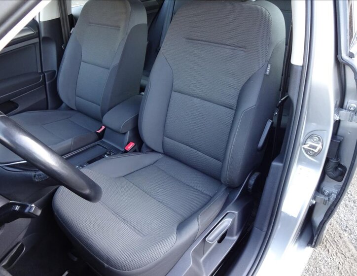 Volkswagen Golf Kombi 1,2 l 77 kw