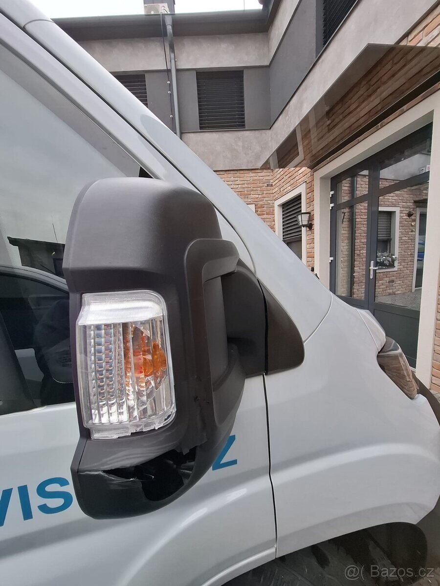 Peugeot Boxer VAN-Minibus 2,2 l 121 kw