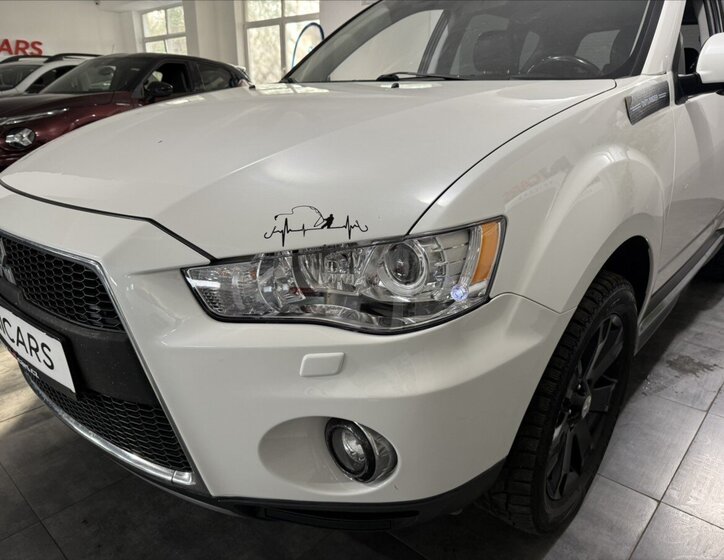 Mitsubishi Outlander SUV / Terénní 2,2 l 115 kw