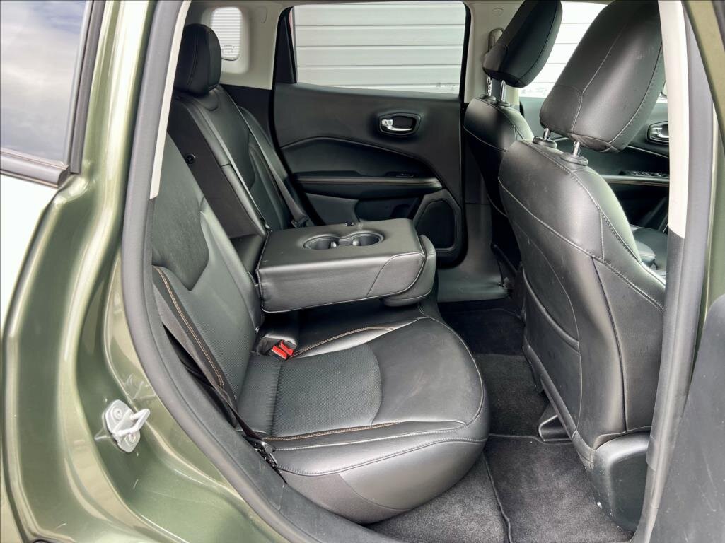 Jeep Compass SUV 1,4 l 103 kw