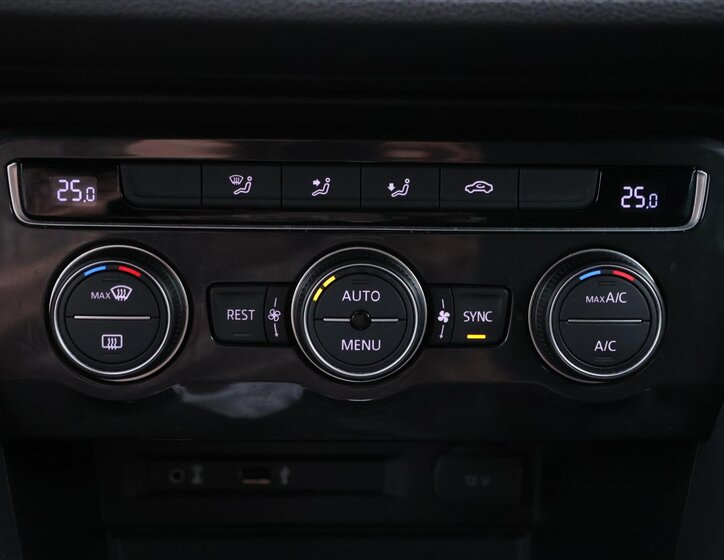 Volkswagen Tiguan SUV / Terénní 2,0 l 176 kw