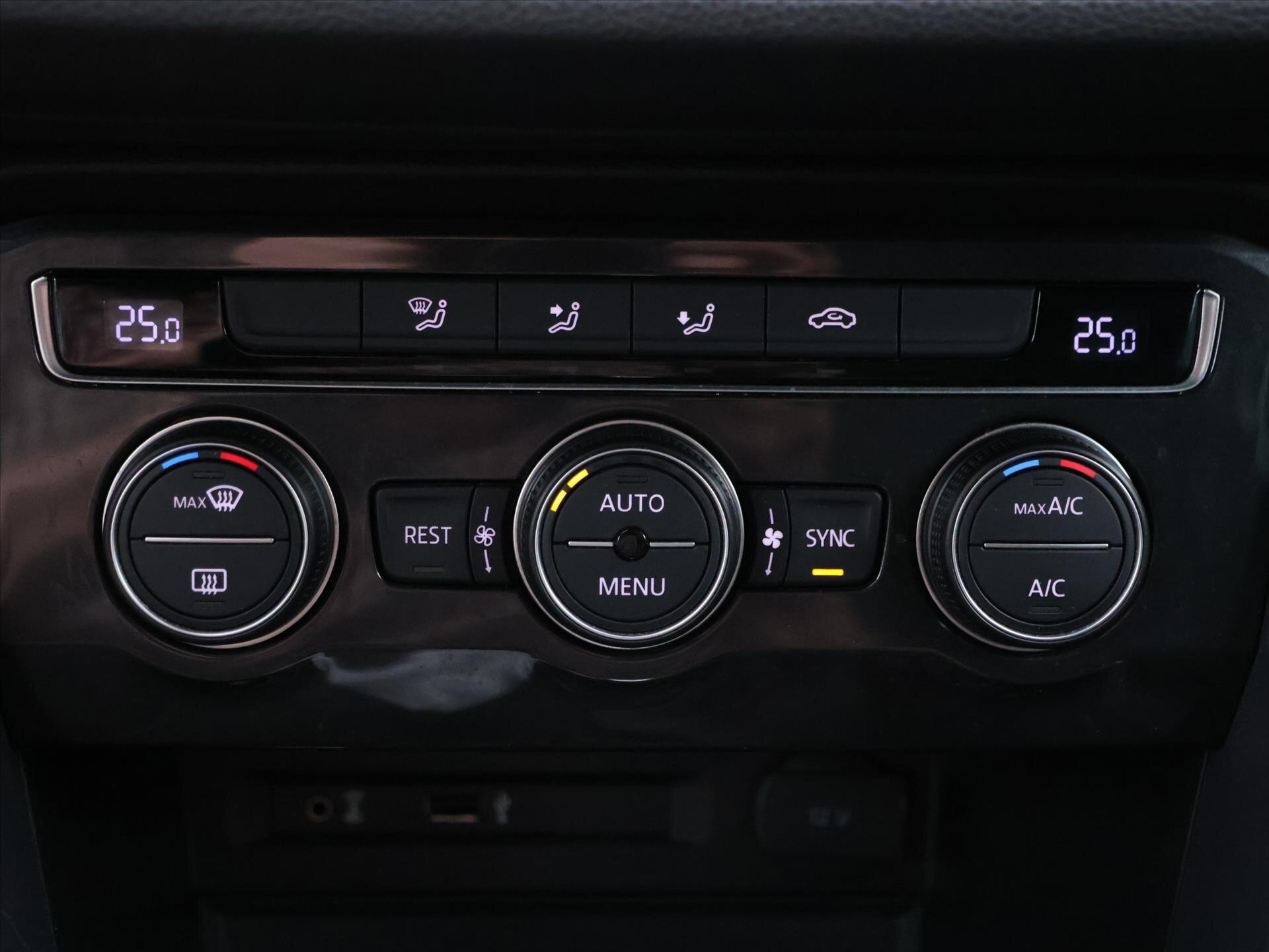 Volkswagen Tiguan SUV / Terénní 2,0 l 176 kw