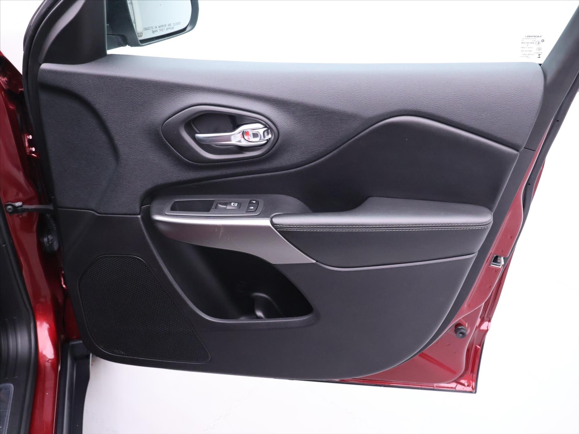 Jeep Cherokee SUV / Terénní 3,2 l 200 kw