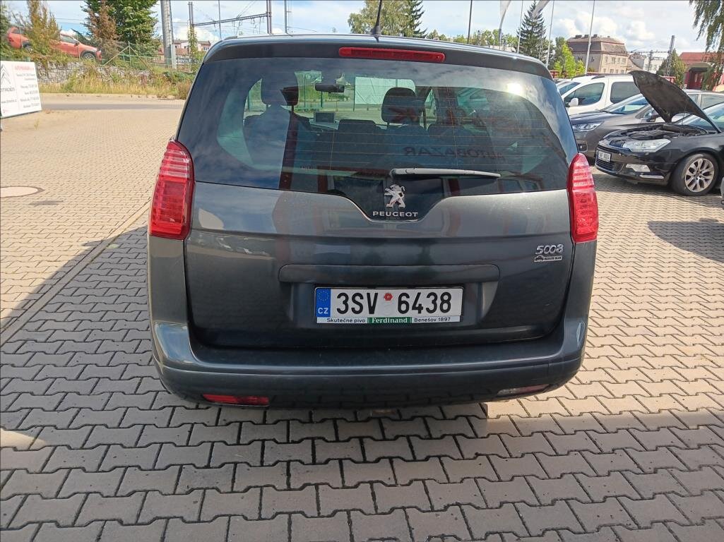 Peugeot 5008 MPV 1,6 l 88 kw