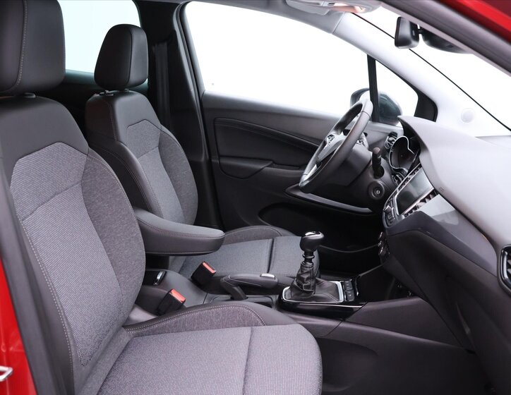 Opel Crossland Hatchback 1,2 l 81 kw