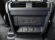 Land Rover Defender SUV 3,0 l 257 kw