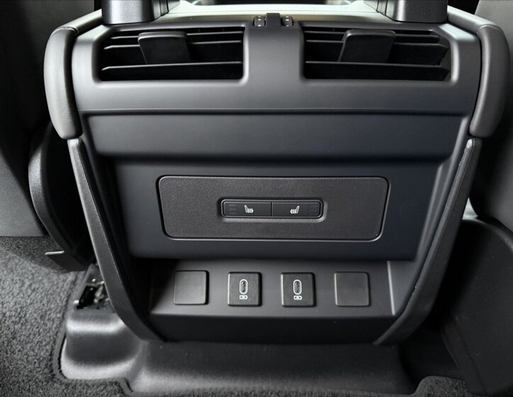 Land Rover Defender SUV 3,0 l 257 kw