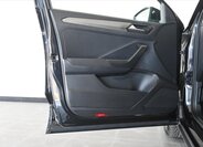 Volkswagen T-Roc SUV / Terénní 1,6 l 85 kw