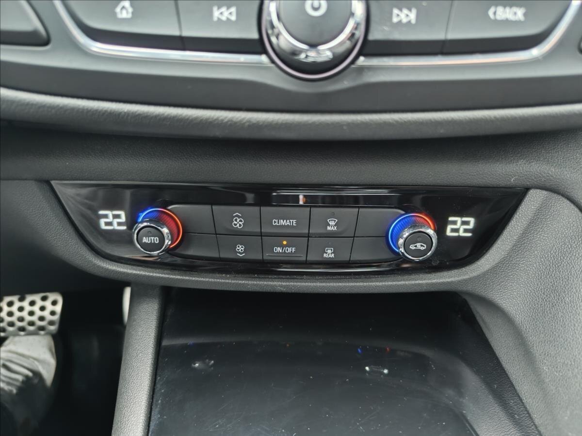 Opel Insignia Liftback 2,0 l 169 kw