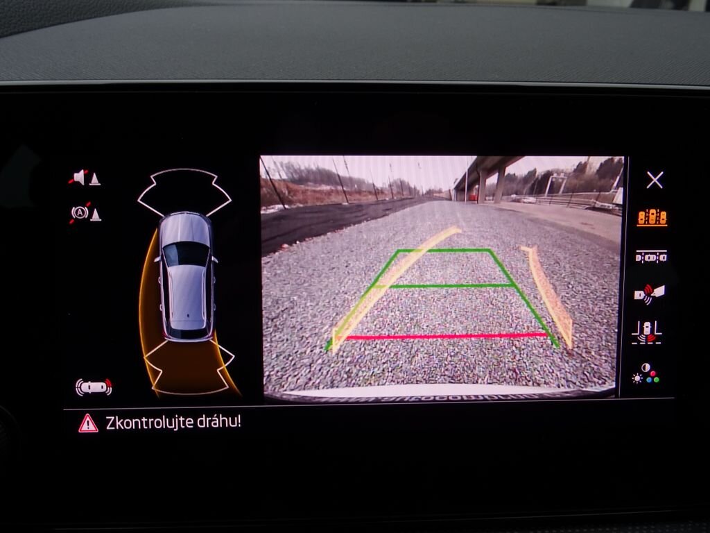 Škoda Kamiq Hatchback 999,0 70 kw