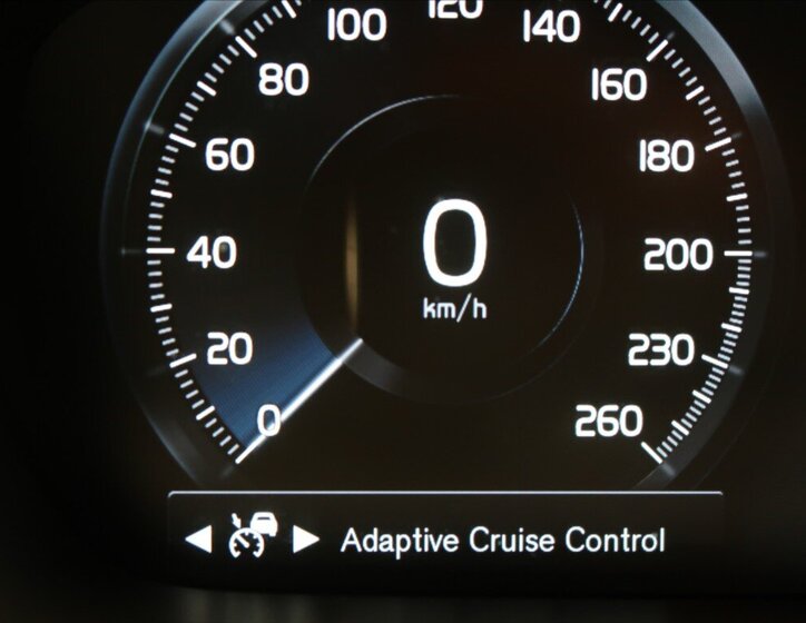 Volvo S90 Sedan / Limuzína 2,0 l 235 kw