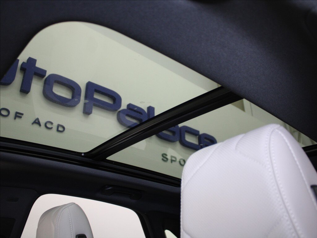 DS Automobiles DS7 Crossback SUV 1,6 l 221 kw