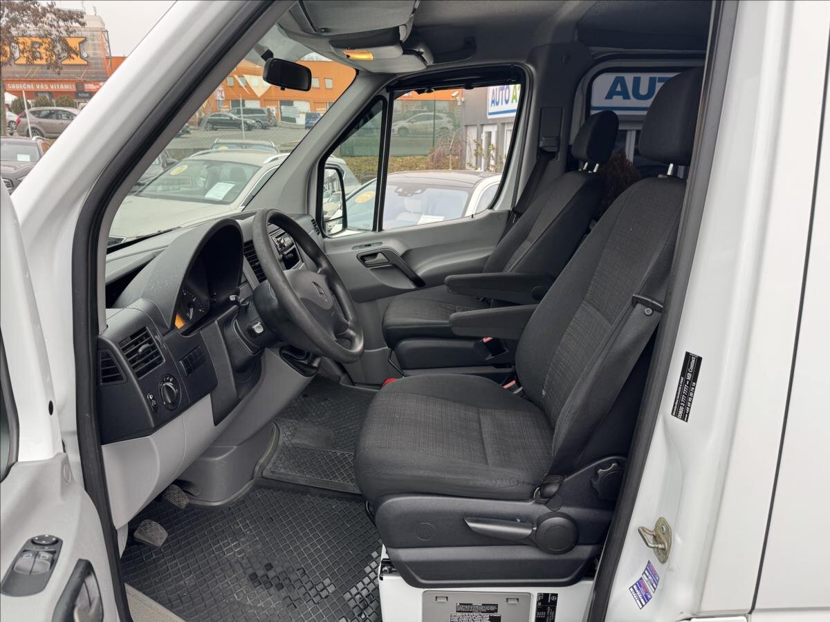 Mercedes-Benz Sprinter Kombi 2,1 l 95 kw