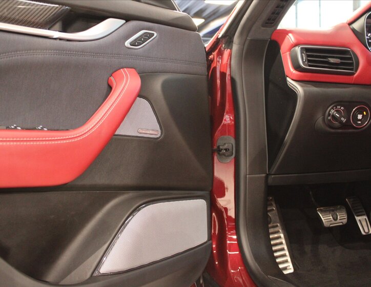 Maserati Levante SUV / Terénní 3,0 l 316 kw