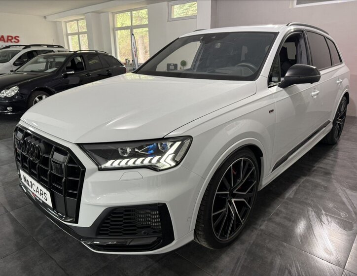 Audi SQ7 SUV / Terénní 4,0 l 373 kw