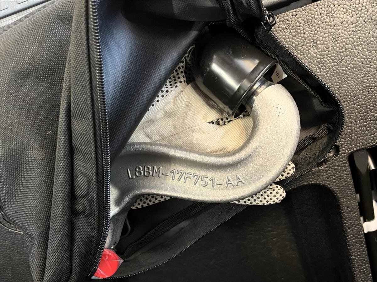 Land Rover Defender SUV 3,0 l 183 kw