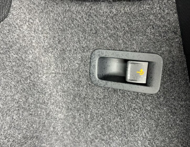 Škoda Karoq SUV / Terénní 1,5 l 110 kw