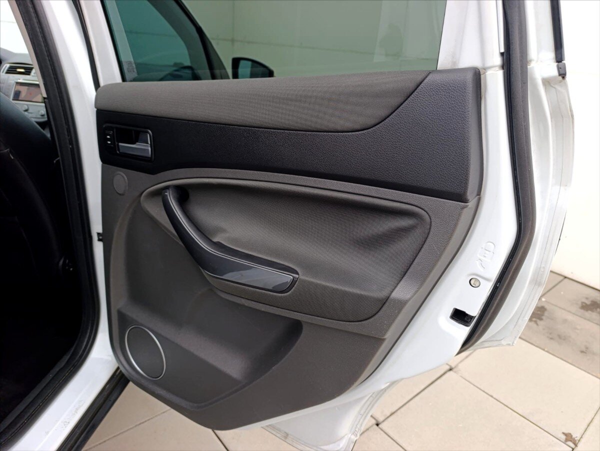 Ford Kuga SUV 2,0 l 120 kw