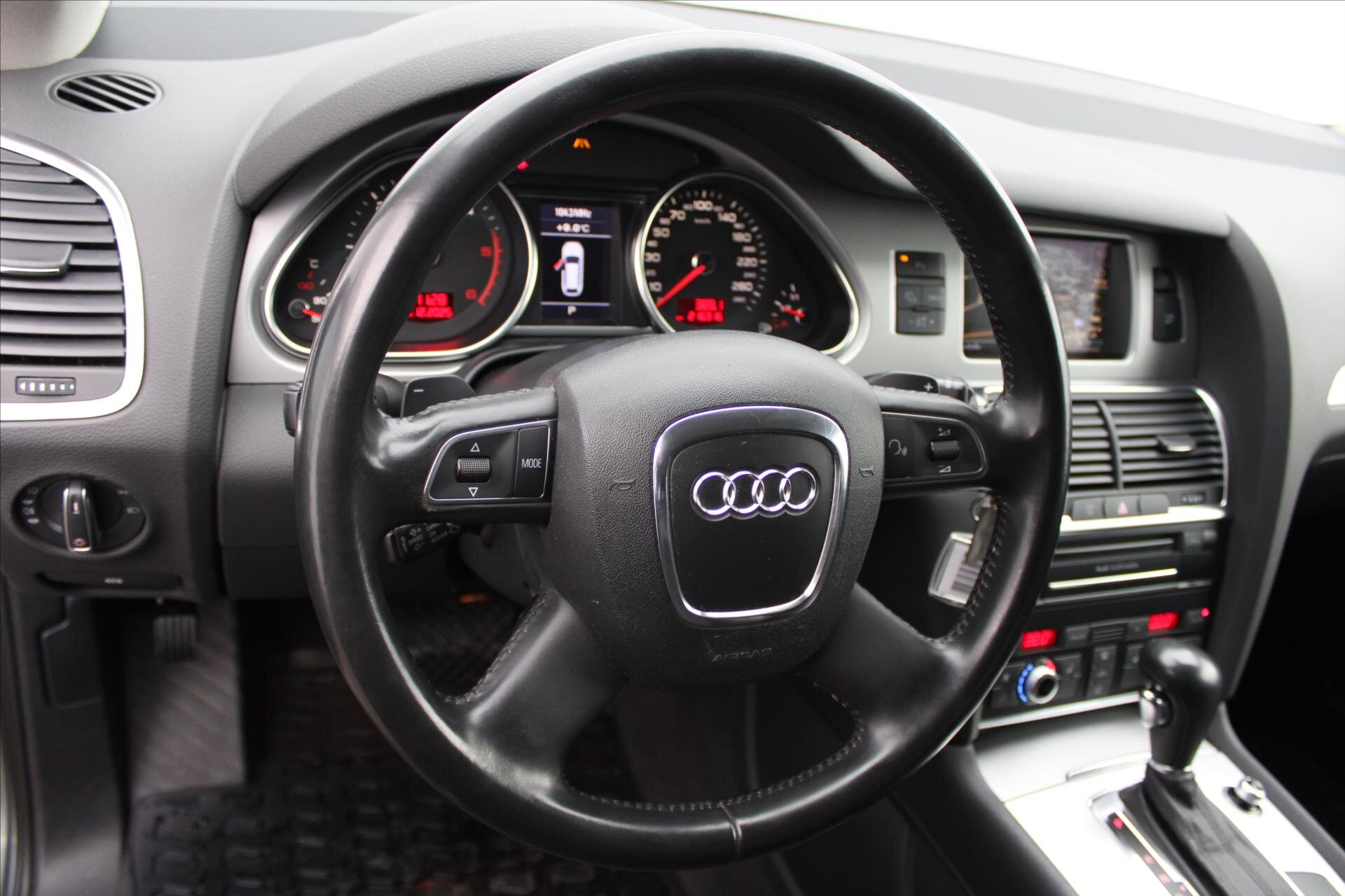 Audi Q7 SUV / Terénní 4,1 l 250 kw