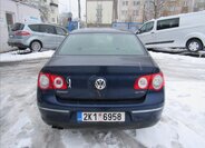 Volkswagen Passat Sedan 2,0 l 103 kw