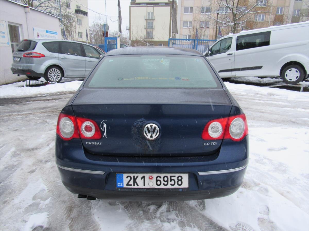 Volkswagen Passat Sedan 2,0 l 103 kw