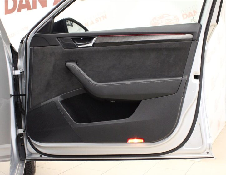 Škoda Superb Kombi 1,4 l 115 kw