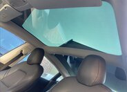 Tesla Model 3 Sedan 0,0 208 kw