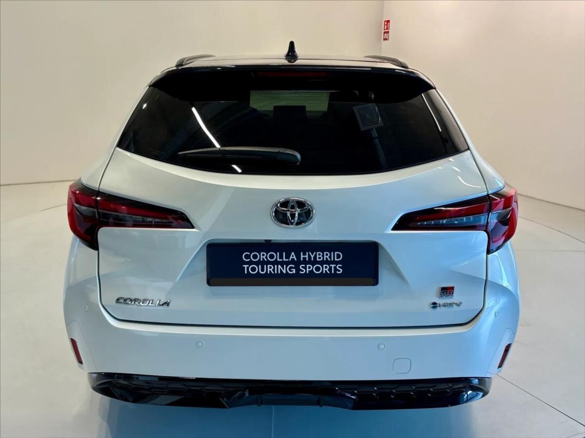 Toyota Corolla Kombi 2,0 l 112 kw