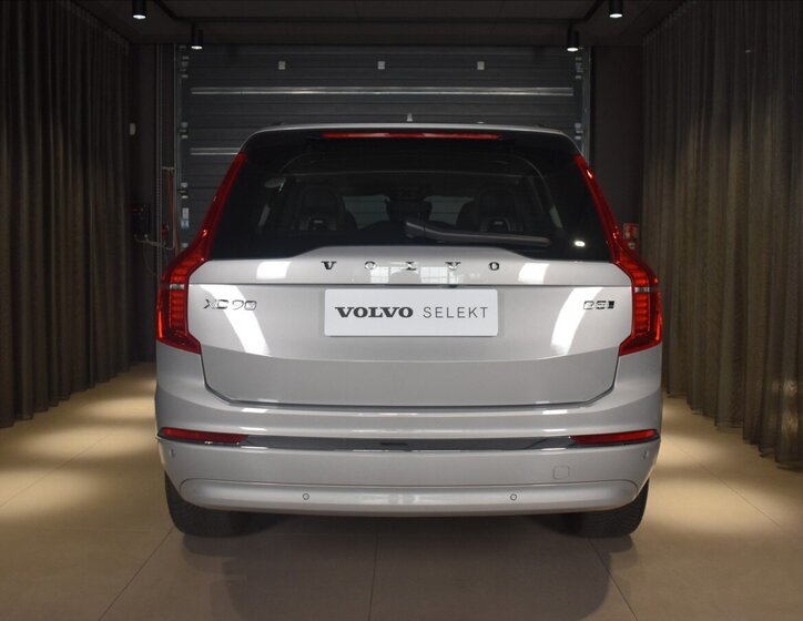 Volvo XC90 SUV 2,0 l 173 kw
