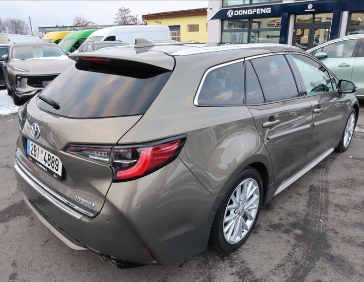 Toyota Corolla Kombi 2,0 l 132 kw