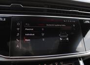 Audi Q8 25