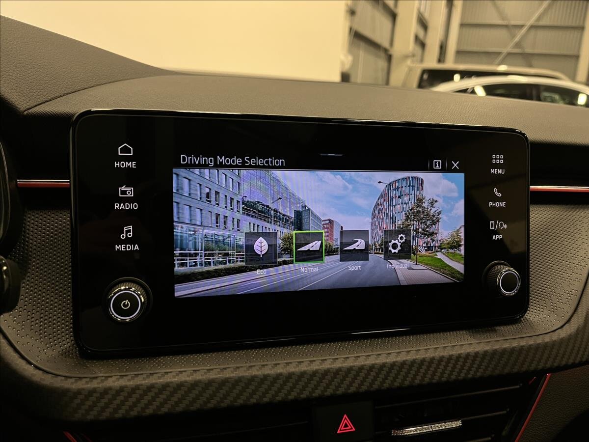 Škoda Kamiq SUV 999,0 85 kw