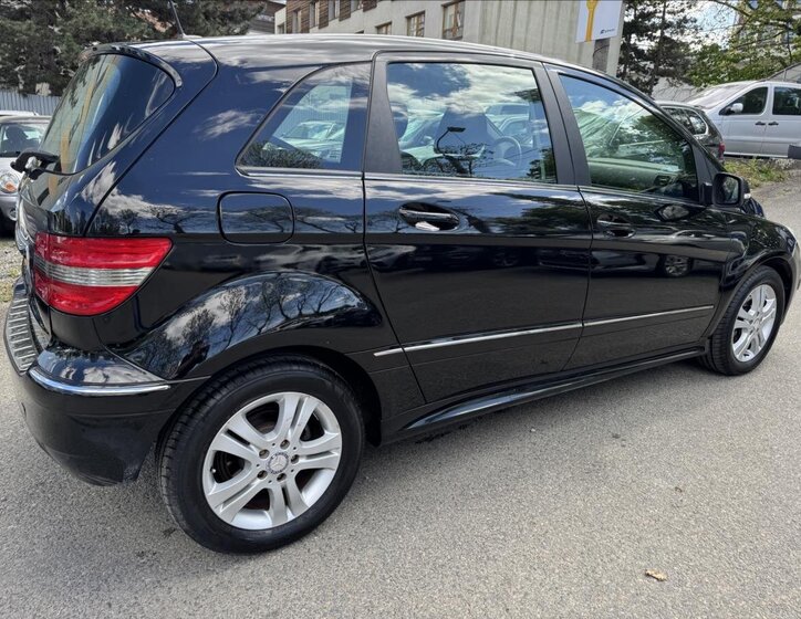 Mercedes-Benz Třídy B Hatchback 2,0 l 103 kw