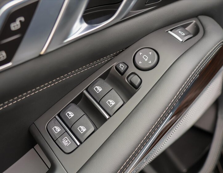 BMW X7 SUV / Terénní 3,0 l 259 kw