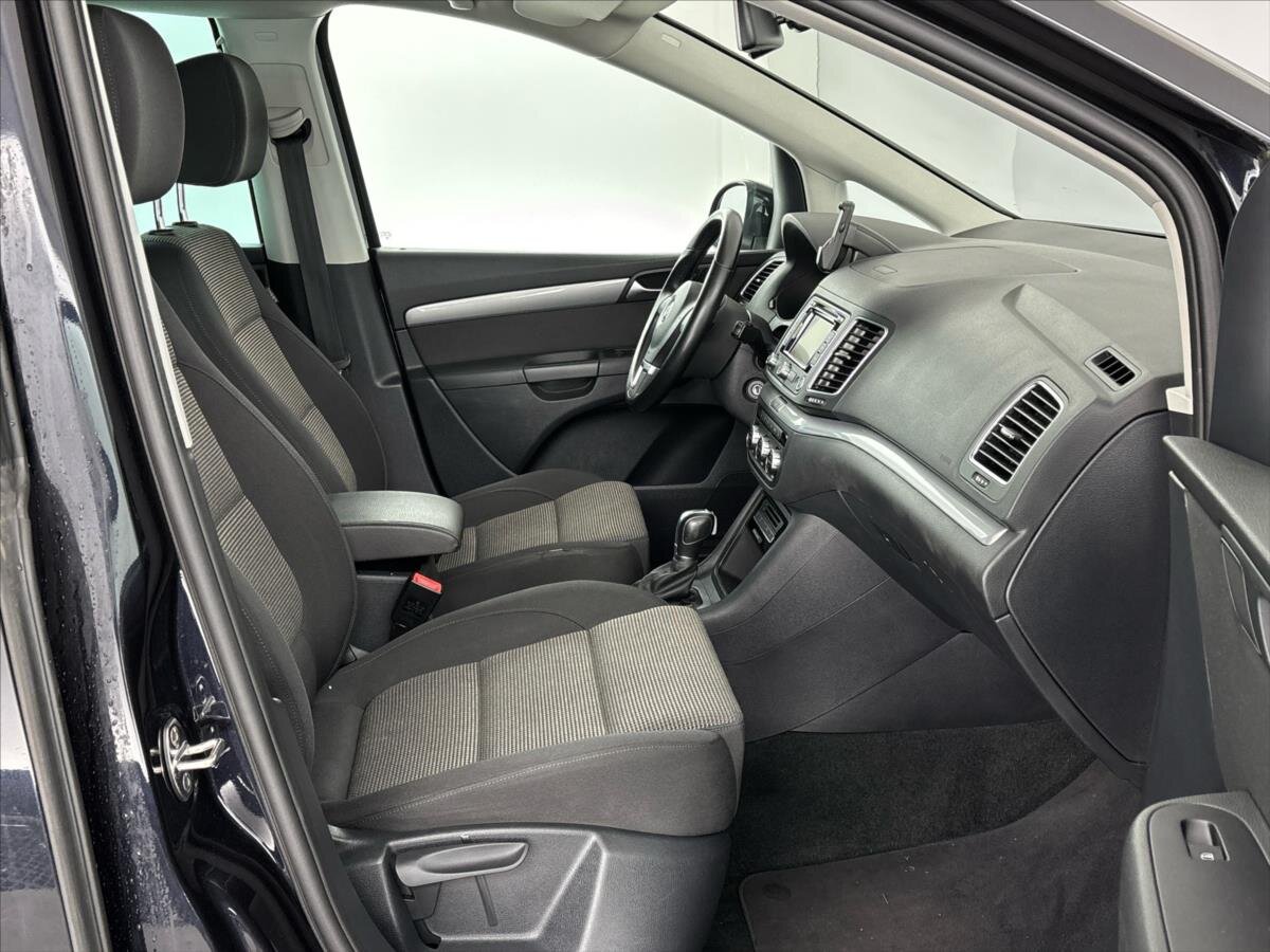 Volkswagen Sharan MPV 2,0 l 103 kw