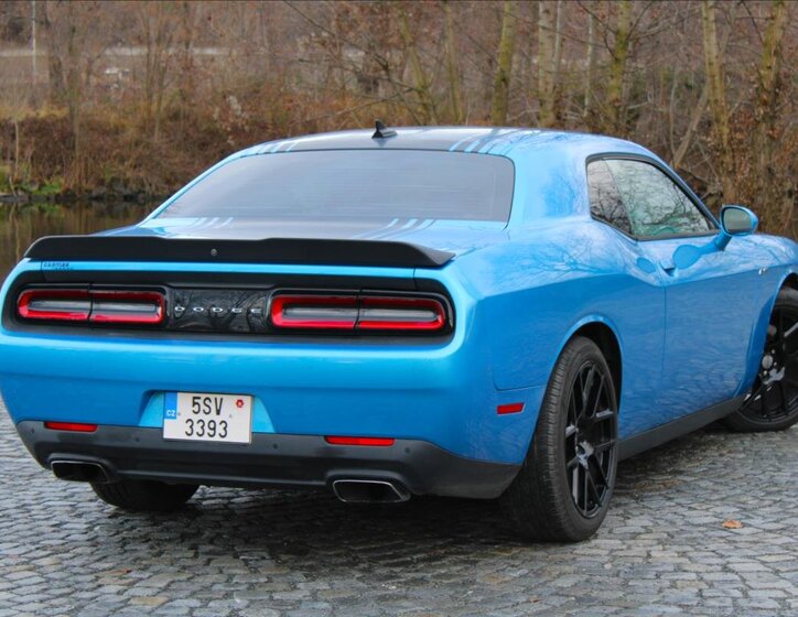 Dodge Challenger 2