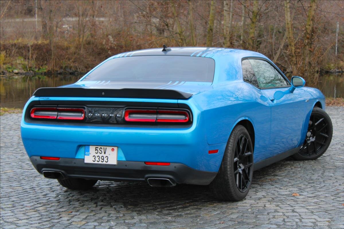 Dodge Challenger