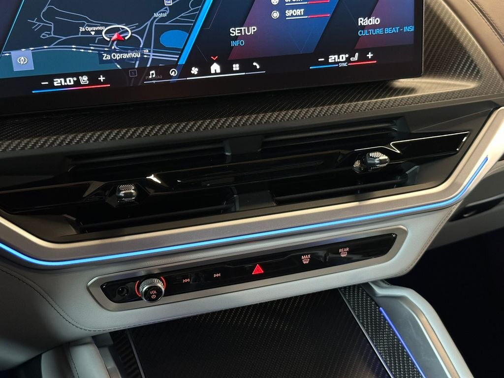 BMW XM SUV / Terénní 4,4 l 480 kw