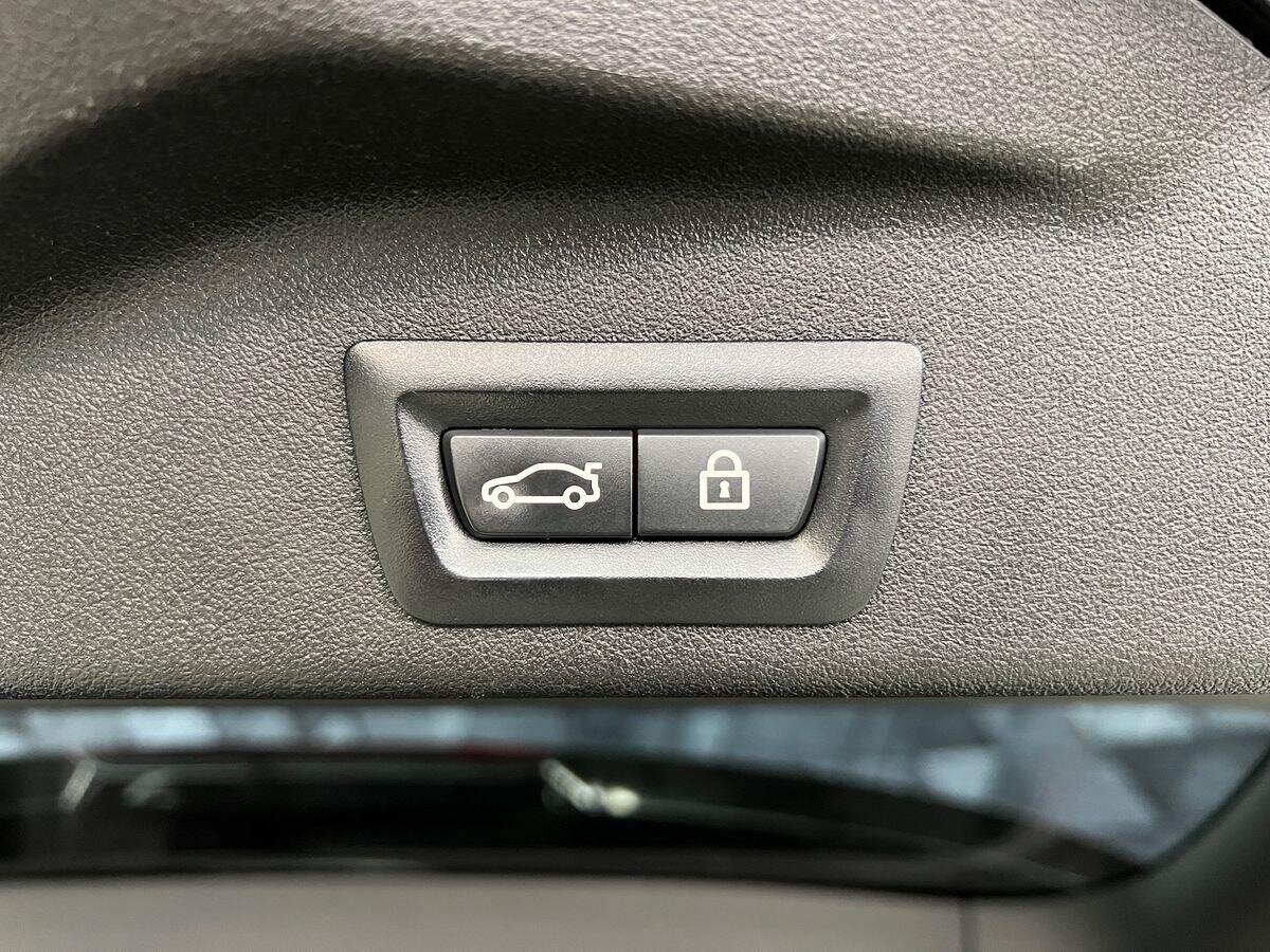 BMW X5 SUV 3,0 l 294 kw