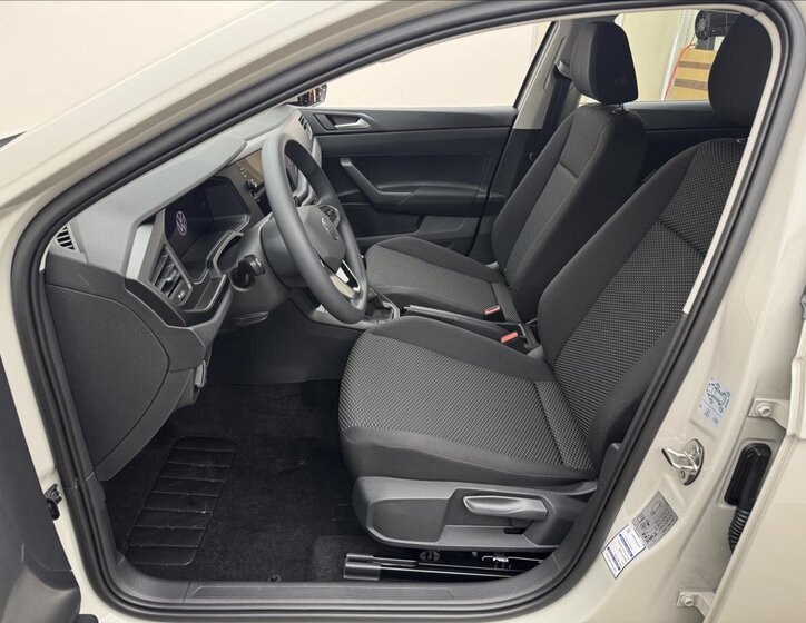 Volkswagen Polo Hatchback 999,0 59 kw