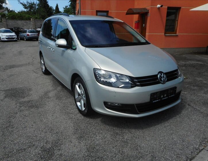 Volkswagen Sharan MPV 2,0 l 103 kw