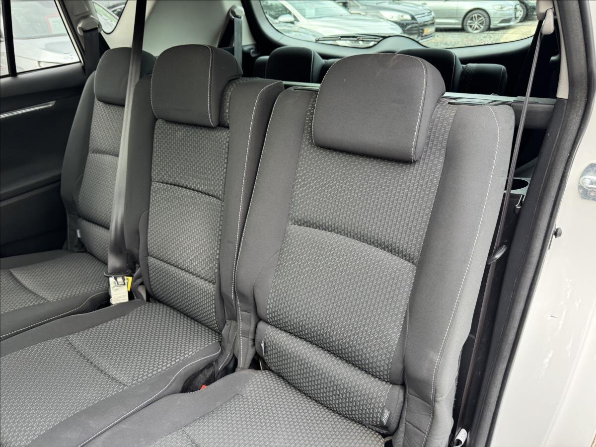 Toyota Verso MPV 2,0 l 91 kw