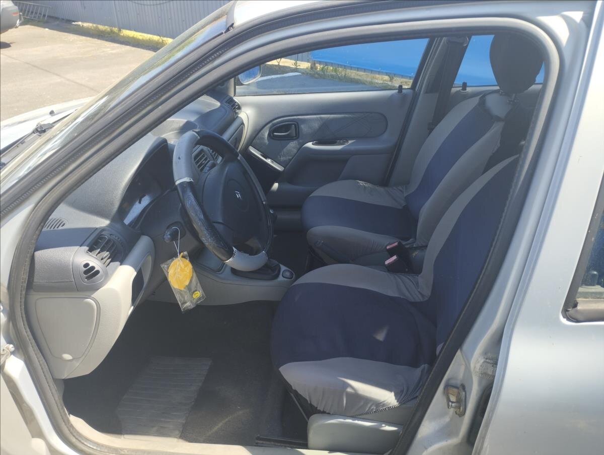 Renault Thalia Sedan / Limuzína 1,4 l 55 kw