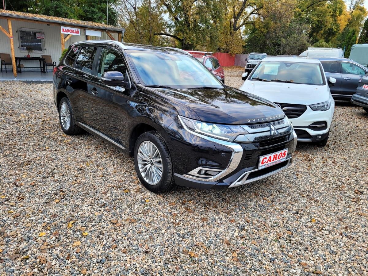 Mitsubishi Outlander SUV 2,4 l 165 kw