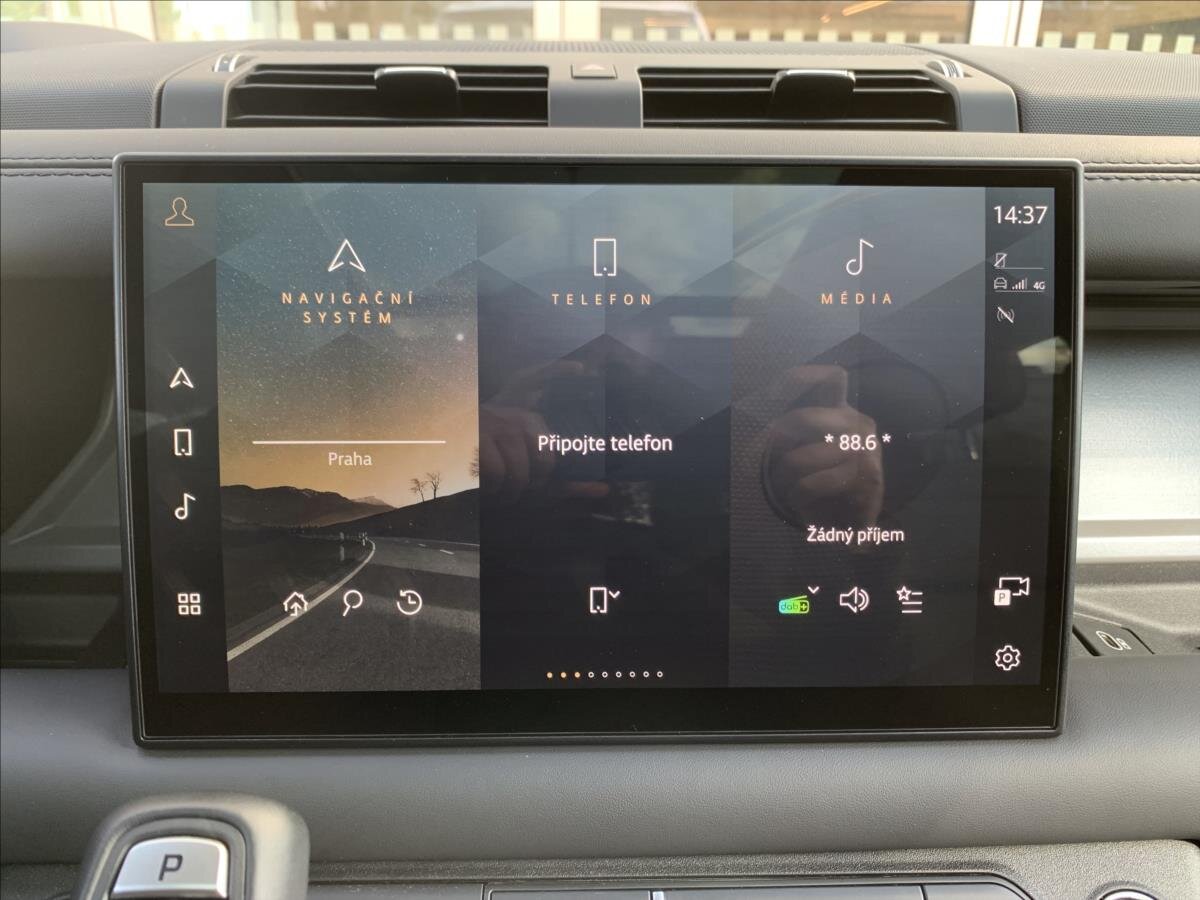 Land Rover Defender SUV 3,0 l 221 kw