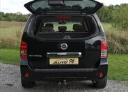 Nissan Pathfinder Kombi 2,5 l 140 kw
